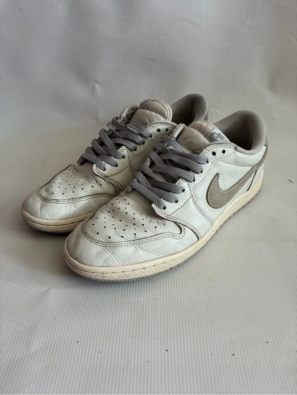 AIR JORDAN 1 LOW OG 85 NEUTRAL GREY/WHITE SIZE 11